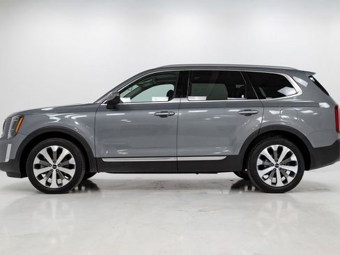 Certified 2022 Kia Telluride S FWD image 29