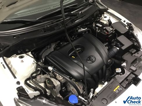 Used 2019 Toyota Yaris LE image 40