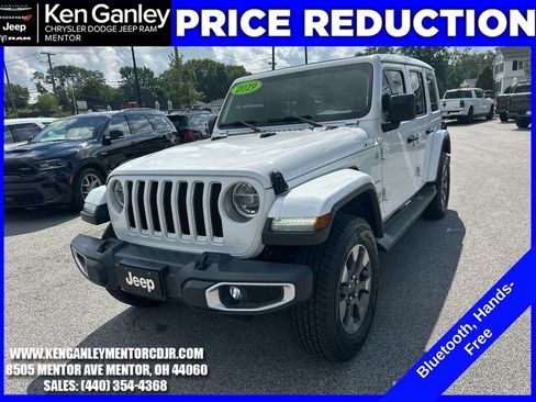 Used 2019 Jeep Wrangler Unlimited Sahara AWD/4WD image 3