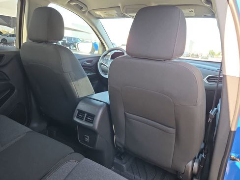 Used 2024 Chevrolet Equinox LT w/ LPO, Floor Liner Package FWD image 16