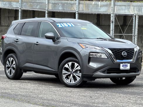 Used 2023 Nissan Rogue SV AWD/4WD image 2