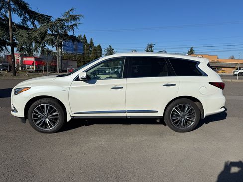Used 2019 INFINITI QX60 Luxe w/ Sensory Package image 3