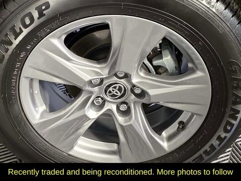 Used 2025 Toyota RAV4 LE AWD/4WD image 26