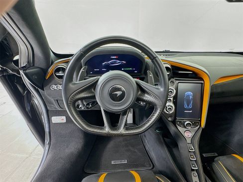 Used 2021 McLaren 720S Performance image 11