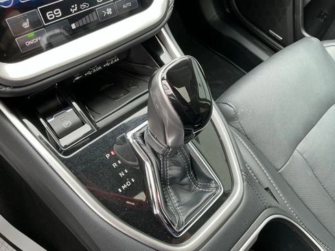 Certified 2023 Subaru Outback Limited image 21