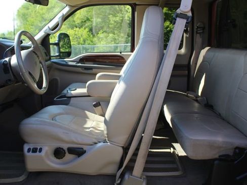 Used 2000 Ford F250 Lariat image 20