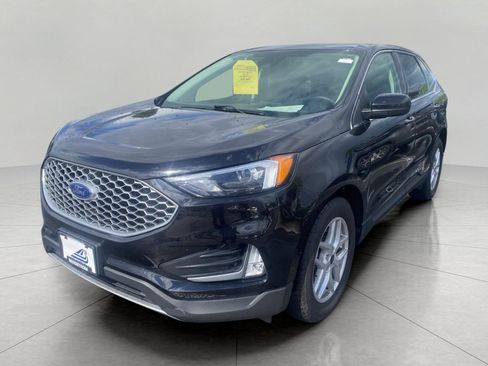 Certified 2024 Ford Edge SEL w/ Convenience Package AWD/4WD image 3