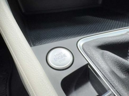 Used 2023 Volkswagen Jetta SE FWD image 27