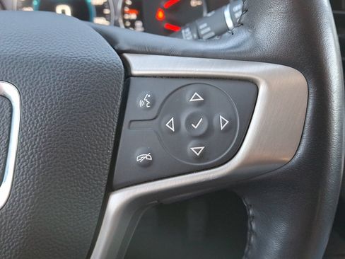 Used 2019 GMC Acadia Denali w/ Technology Package AWD/4WD image 25