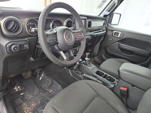 Used 2023 Jeep Wrangler Sport S image 14