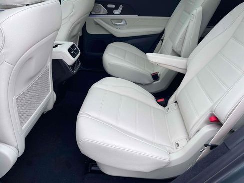 New 2026 Mercedes-Benz GLS 450 4MATIC image 16