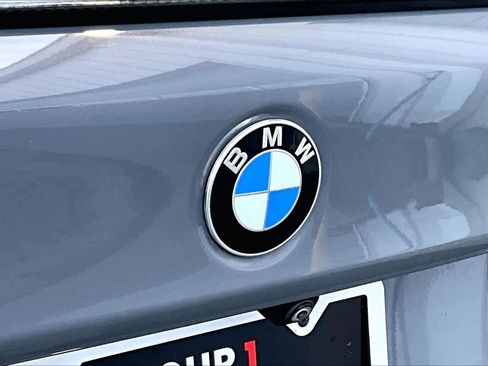 Used 2021 BMW 540i w/ M Sport Package image 30