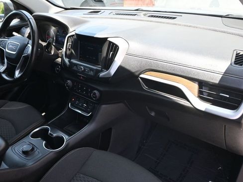 Used 2020 GMC Terrain SLE image 8