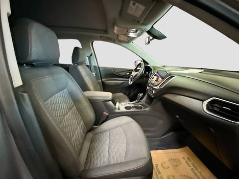Used 2019 Chevrolet Equinox LT w/ Sun & Navigation Package image 29