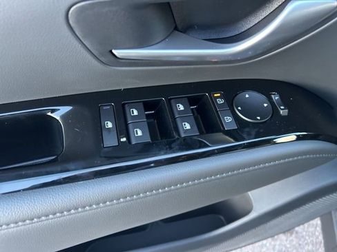 New 2026 Hyundai Tucson Limited image 9