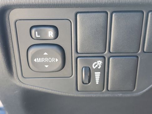 Used 2014 Toyota Prius Four FWD image 22