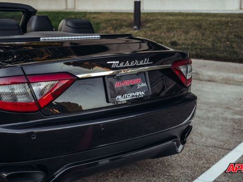 Used 2013 Maserati GranTurismo Sport image 32