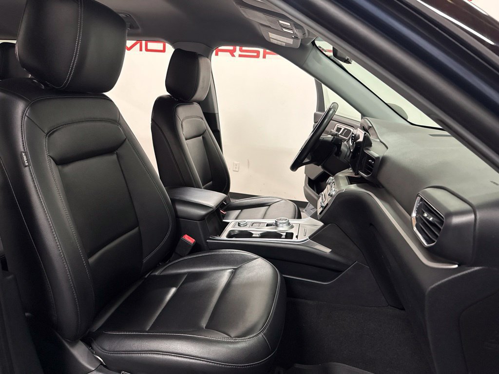 Used 2021 Ford Explorer XLT w/ Equipment Group 202A AWD/4WD image 28