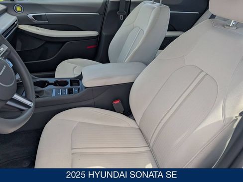 Certified 2025 Hyundai Sonata SE FWD image 14