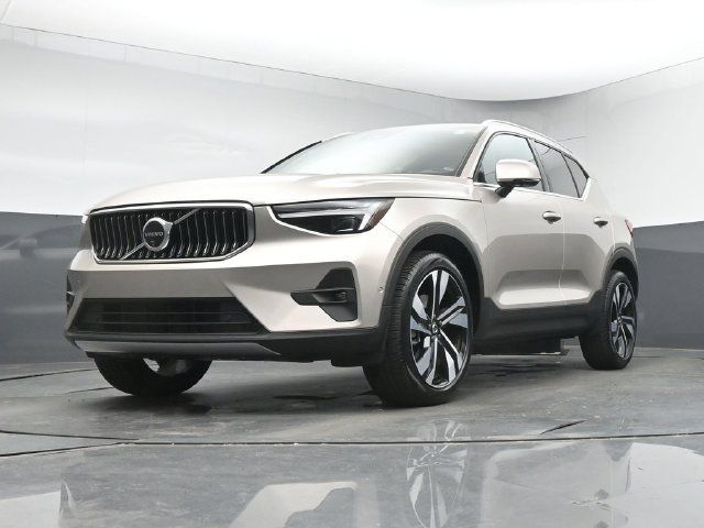 Used 2024 Volvo XC40 B5 Ultimate AWD/4WD image 34