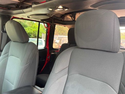 Used 2020 Jeep Wrangler Unlimited Sport AWD/4WD image 14