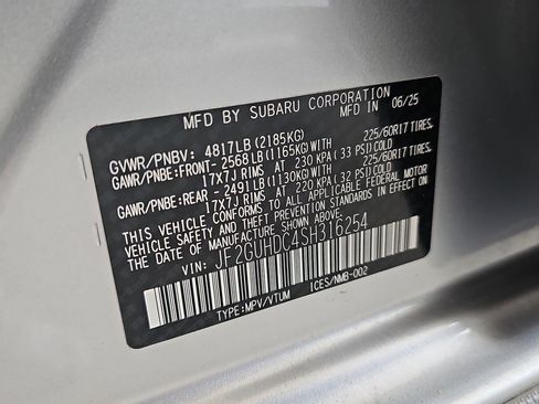 Certified 2025 Subaru Crosstrek 2.5i Premium AWD/4WD image 35