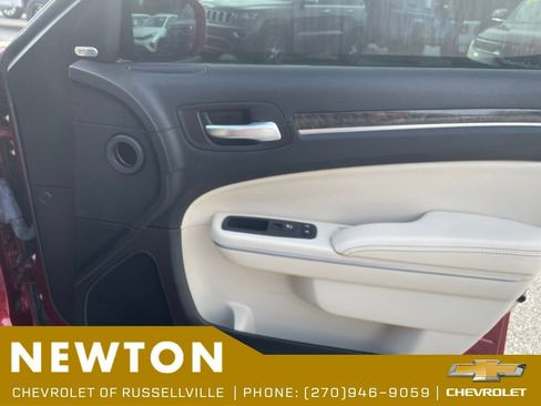 Used 2023 Chrysler 300 Touring L w/ Popular Equipment Group RWD image 24