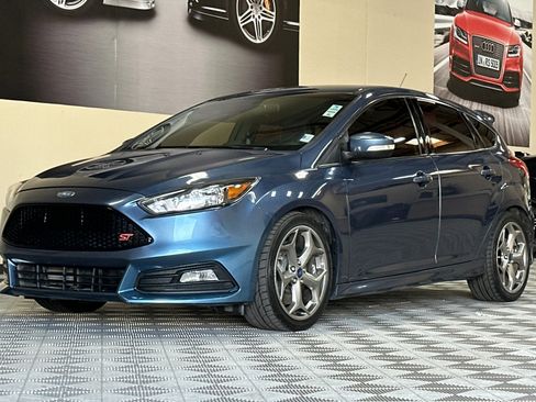Used 2018 Ford Focus ST image 8