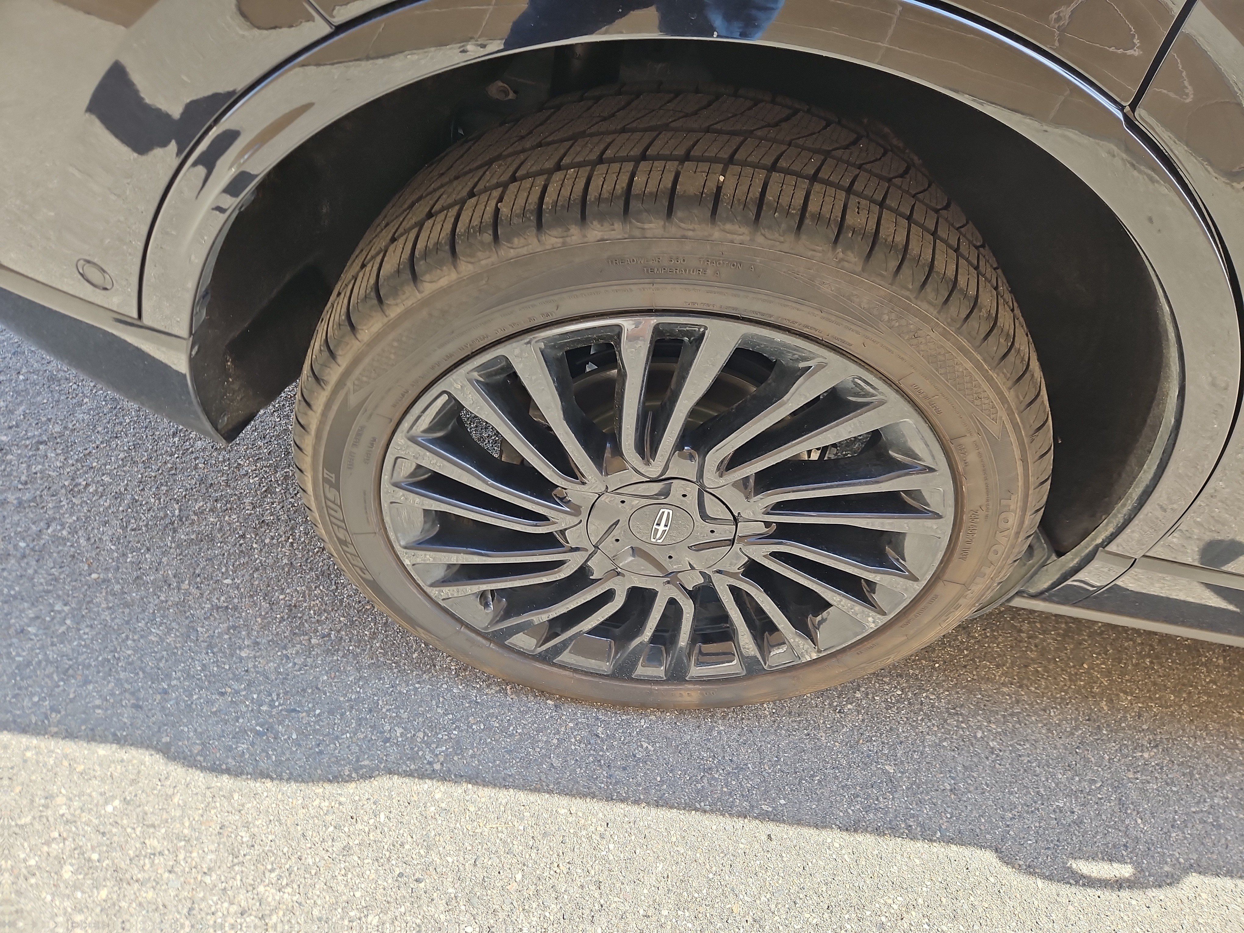 Used 2022 Lincoln Corsair Reserve AWD/4WD image 31