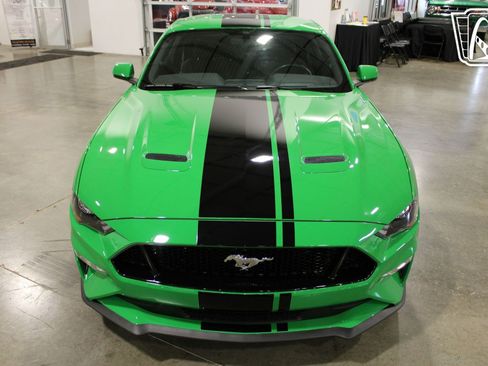 Used 2019 Ford Mustang GT RWD image 10
