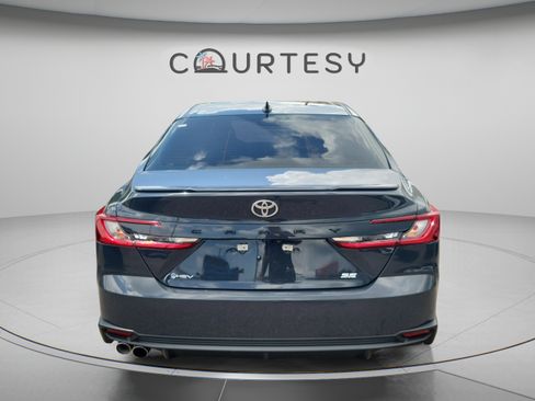 Used 2025 Toyota Camry LE FWD image 3