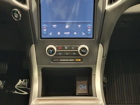 Certified 2023 Ford Edge SEL AWD/4WD image 22