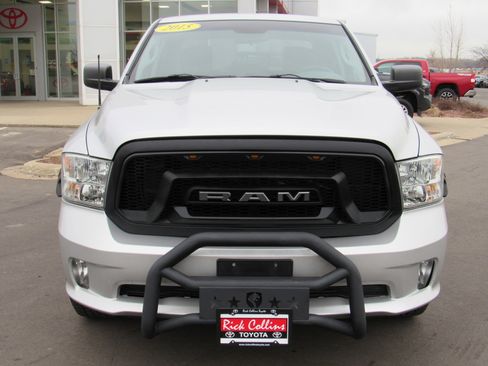 Used 2015 RAM 1500 Express image 3