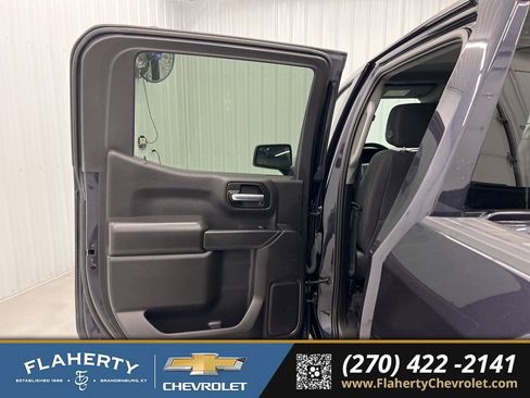 Used 2023 Chevrolet Silverado 1500 Custom image 10