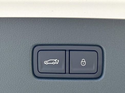 New 2026 Genesis GV80 2.5T Advanced image 13