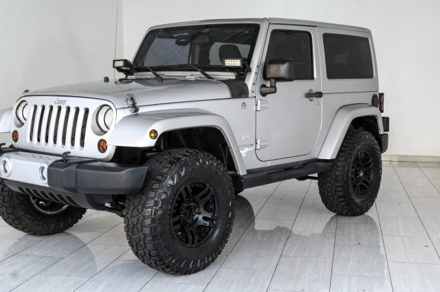 Used 2012 Jeep Wrangler Sahara AWD/4WD image 46