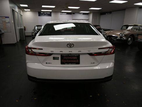 Certified 2025 Toyota Camry LE image 6