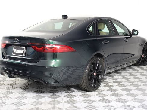 Used 2023 Jaguar XF SE RWD image 6