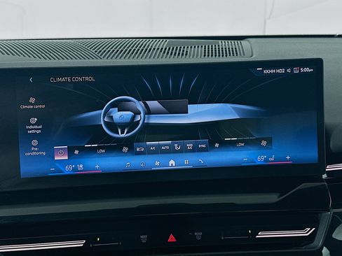 Used 2024 BMW 530i image 24