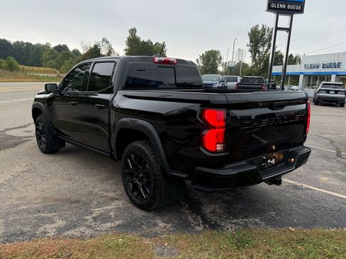 Certified 2024 Chevrolet Colorado Z71 w/ Z71 Convenience Package 2 image 3