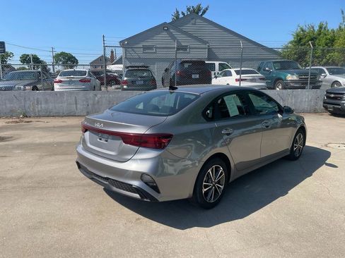 Used 2024 Kia Forte LXS FWD image 5