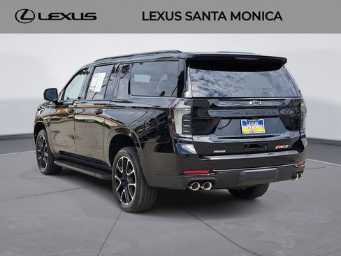 Used 2026 Chevrolet Suburban RST w/ Comfort Package RWD image 7