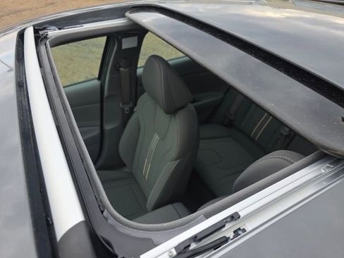 New 2026 Hyundai Elantra SEL Sport Premium FWD image 4