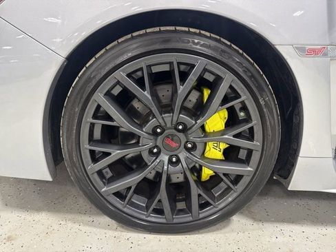 Used 2019 Subaru WRX STI image 15