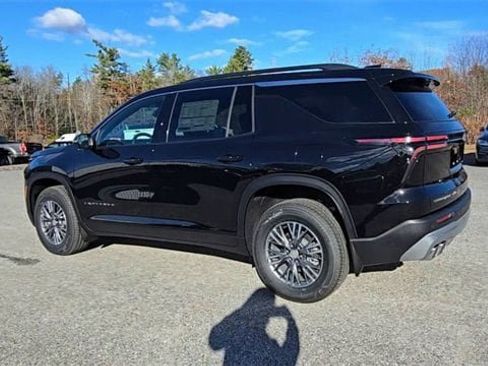 New 2026 Chevrolet Traverse LT w/ Driver Confidence Package image 6