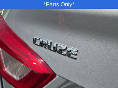 Used 2017 Chevrolet Cruze LT w/ Convenience Package FWD image 12