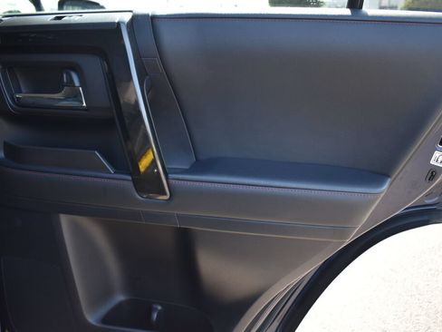 Used 2021 Toyota 4Runner TRD Off-Road Premium w/ Moonroof Package AWD/4WD image 22