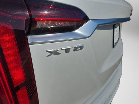 Used 2024 Cadillac XT6 Premium Luxury w/ Platinum Package AWD/4WD image 40