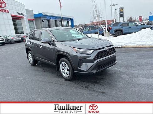Used 2025 Toyota RAV4 LE image 2
