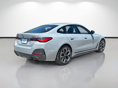 Used 2022 BMW i4 eDrive40 w/ M Sport Package RWD image 3